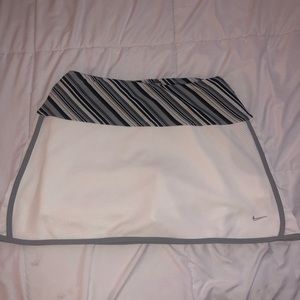 Nike Youth XL White Tennis Skort